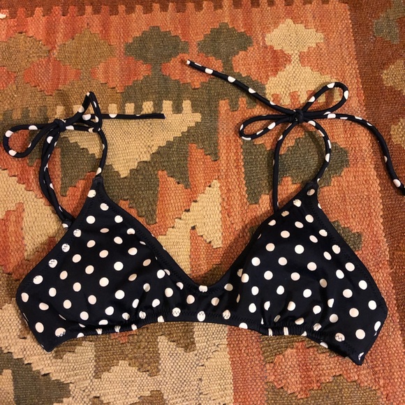 J. Crew Other - 🦒J. Crew polka dot shoulder tie French bikini top